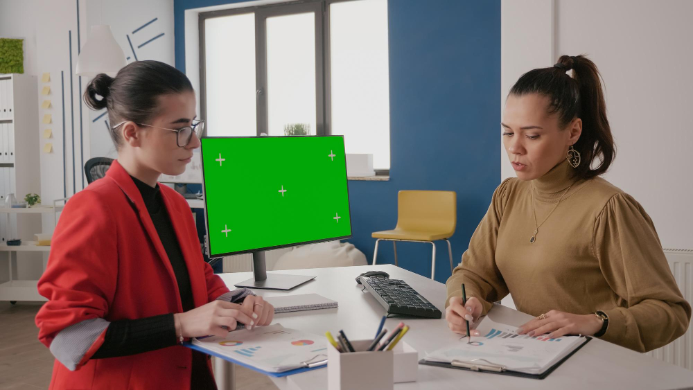 What’s the Difference Between Translation and Interpretation Services?